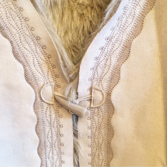 YD by Young Dimension Faux Fur Boho Chic Vest - Picture 2 of 7